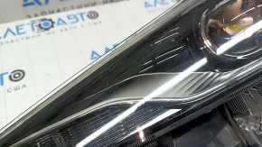 Фара передняя левая в сборе Toyota Prius 50 19-22 LED, сколы, царапины