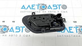 Ручка двери внутренняя задняя левая Nissan Rogue 21-23 черная, с накладкой