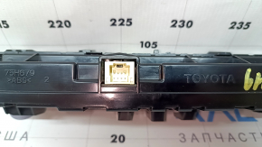 Управление климат-контролем Toyota Prius 50 16-22 царапины