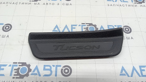 Накладка порога наружная задняя левая Hyundai Tucson 16-21 черная, царапины
