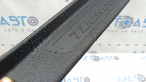 Prag exterior față dreapta pentru Hyundai Tucson 16-21, negru, zgârieturi