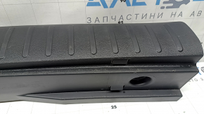 Накладка проема багажника Hyundai Tucson 16-21 черная, царапины, сломаны крепления