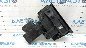 Поддон багажника правый BMW X7 G07 19-22 царапины