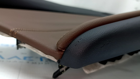 Ornamente arc superior spate stânga BMW X7 G07 19-22, piele Vernasca, Schwarz, inserție lemn Fineline/metal cu mulaj, cotieră din piele neagră, îndoită, zgârieturi, lovituri, element de fixare rupt