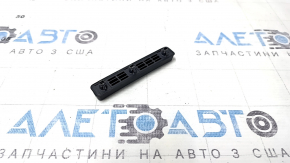 Отбойник крышки багажника правый Honda Civic XI FE/FL 22-23 внутренний 4d