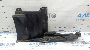 Защита двигателя боковая левая Toyota Prius 50 19-22 примят, затерт