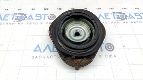 Опора амортизатора передняя правая Toyota Prius 50 16-22 с подшибником, ржавая