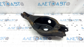 Braț de control inferior sub arc, spate dreapta Nissan Rogue 21-26, silent block pentru înlocuire