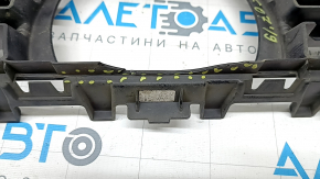 Нижняя решетка переднего бампера BMW X7 G07 19-22 под радар, надломана, сломаны крепления