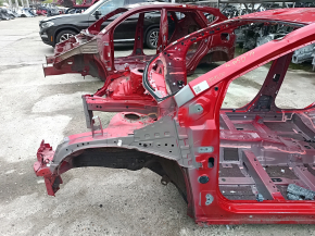 Четверть передняя левая Toyota Prius 50 16-22 на кузове, красная, примята стойка