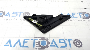 Заглушка треугольник передняя левая Honda Civic XI FE/FL 22-26