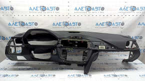 Торпедо передняя панель с AIRBAG BMW 4 F32/33/36 14-20 без проекции, черная