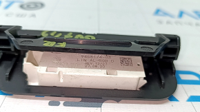 Плафон подсветки пассажирского сидения BMW X7 G07 19-26 с кронштейном