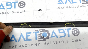 Молдинг заднего бампера BMW 4 F32/33/36 18-20 Sport line, черный глянец, обломана, отсутствует фрагмент, сломаны крепления
