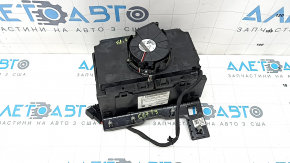 Подстаканник с подогревом и охлаждением BMW X7 G07 19-26 с накладкой черной с хром, царапины