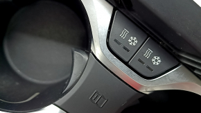 Подстаканник с подогревом и охлаждением BMW X7 G07 19-26 с накладкой черной с хром, царапины