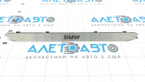 Вставка накладки порога передняя левая BMW X7 G07 19-26 хром с подсветкой, царапины, вмятина