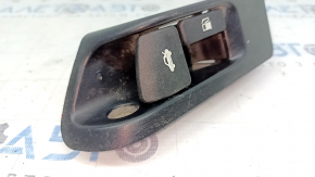Рычаг открытия лючка бензобака и крышки багажника Toyota Camry v50 12-14 usa царапина