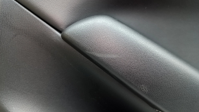 Ornamente ușă spate dreapta neagră Mazda 6 18-21, cotieră și inserție din piele neagră, ornament gri cu crom, uzat, îndoit