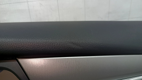 Ornamente ușă spate dreapta neagră Mazda 6 18-21, cotieră și inserție din piele neagră, ornament gri cu crom, uzat, îndoit
