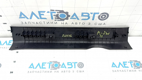 Накладка порога передняя левая Mazda 6 18-21 тип 2 черная, потерта