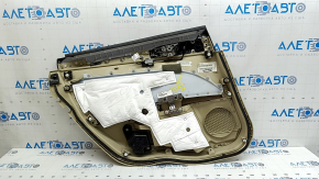 Обшивка двери карточка задняя правая Ford Fusion mk5 13-16 бежевая, вставка и подлокотник кожа бежевая, молдинг под дерево, трещины на молдинге, с ручкой, примята, задиры