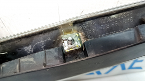 Решетка радиатора grill Hyundai Sonata 11-15 hybrid, с эмблемой, полез лак, песок, сломаны крепления