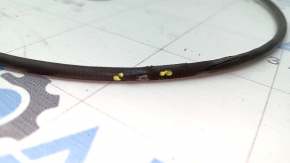 Cablul de eliberare a capotei pentru partea din față a BMW-ului X3 G01 18-24 este topit, iar împletitura este deteriorată.