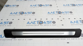 Ornamente prag exterior Audi Q5 80A 18-24 negre și cromate, zgârieturi