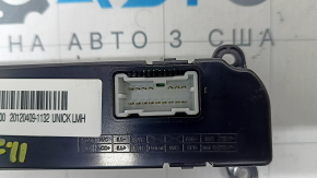 Часы передней панели Hyundai Sonata 11-15 царапины