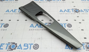 Ornamentul consolei centrale pentru joystick-ul multimedia pentru BMW 4 F32/33/36 14-20 este din fibră de carbon ușoară, stratul de acoperire se exfoliază.