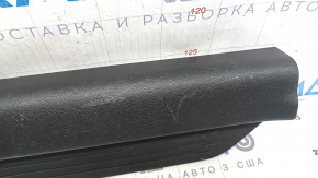 Накладка порога передняя правая Hyundai Sonata 11-15 черная, царапины
