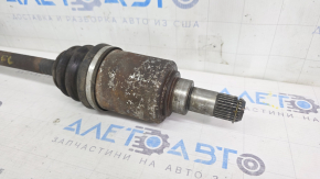 Привод полуось передняя левая BMW X5 E70 07-13 ржавая, внутренняя граната под замену, люфт наружней гранаты