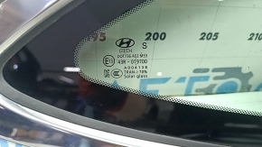 Форточка глухое стекло задняя правая Hyundai Sonata 20-22 хром, царапины на хроме