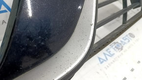 Grila inferioară a barei de protecție față a modelului Kia Niro 17-19 HEV, PHEV sub proiectoarele de ceață și radar, nisip