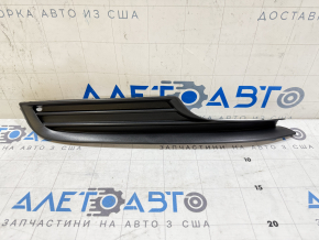 Решетка переднего бампера правая VW Golf 15-17 без хром