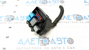 Блок реле Lexus RX450h 10-15 тип 2, без крышки