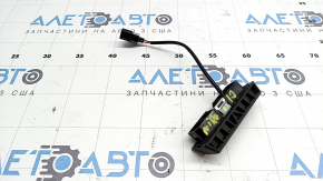 Butonul de deschidere a portbagajului la Kia Niro 17-22 s-a uscat.