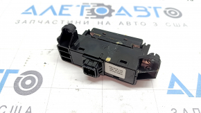 Кнопка переключения парктроников Kia Niro 17-19 HEV, PHEV с park assist