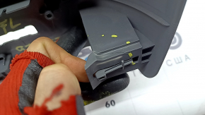 Накладка водительского сиденья боковая левая  Kia Niro 17-22 HEV, PHEV серая, под электро, потерта, под химчистку, треснуто крепление