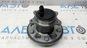 Butucul roții din spate stânga Toyota Camry v50 12-14 SUA nou original