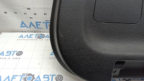 Обшивка двери багажника нижняя Mitsubishi Outlander 22-26 черная, под электро, царапины