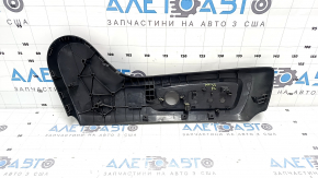 Накладка водительского сиденья боковая левая Mitsubishi Outlander 22-26 черная, под электро, царапина