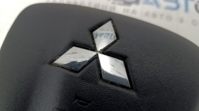 Подушка безопасности airbag в руль водительская Mitsubishi Outlander 22-26 черная, царапины, полез хром