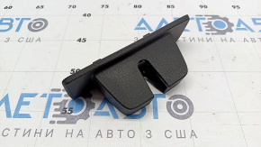 Накладка замка двери багажника Land Rover Range Rover Velar 18-23 черная, потерта