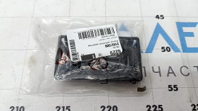 Кронштейн радиатора верхний левый Volvo XC60 22-26 B5, B6 пластик тип 2