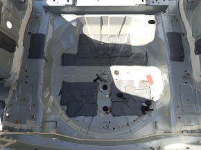 Tavă portbagaj Mitsubishi Outlander 22-26 pe caroserie