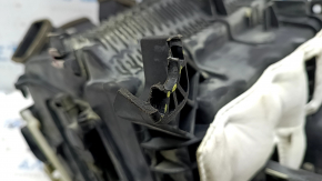 Корпус печки голый кондиционер Hyundai Santa FE 21-23 2.5, 2.5T без радиаторов и актуаторов, сломано крепление