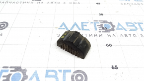 Кронштейн радиатора нижний правый Land Rover Range Rover Velar 18-23 2.0T, 3.0T, 5.0T резина