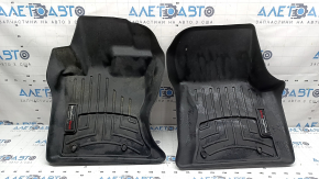 Un set de covorașe pentru Land Rover Range Rover Velar, cauciuc negru, Weathertech 18-26, cu covoraș șofer lovit.
